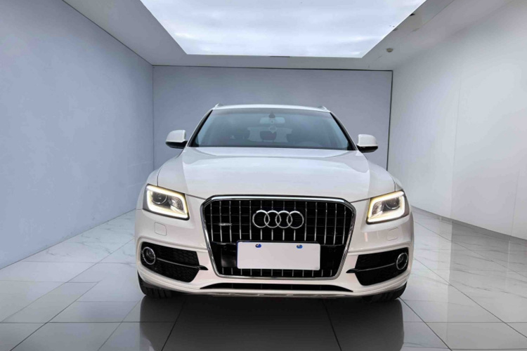 奥迪Q5 2017款 Plus 40 TFSI 进取型车身外观6001