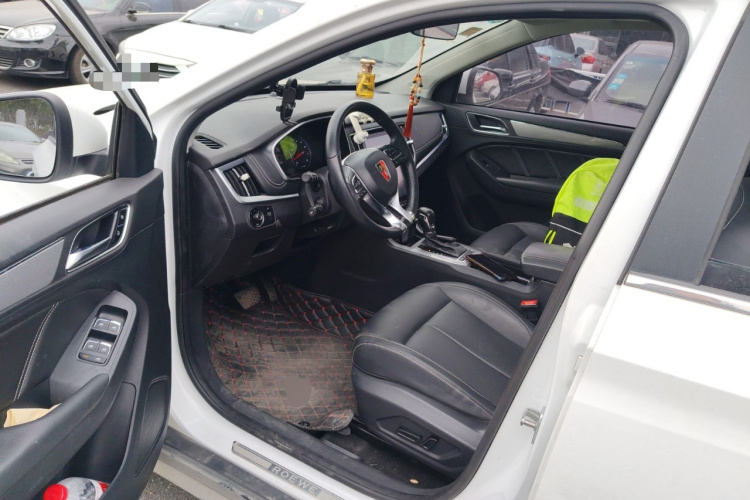 荣威RX5 2020款 20T 自动4G互联超越旗舰版中控内饰20