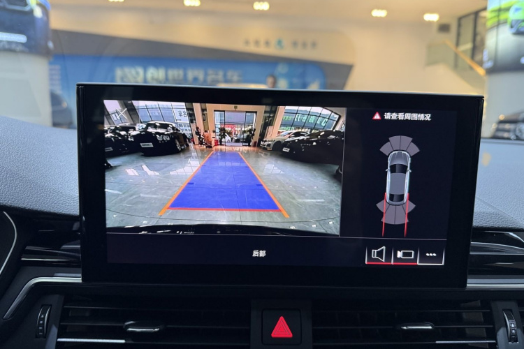 奥迪RS 5 2023款  RS 5 2.9T Sportback 暗金版中控内饰7004