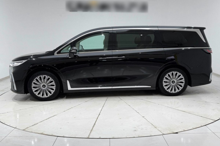 岚图汽车 岚图梦想家 2022款 0碳版 梦+智享包 475km车身外观6003