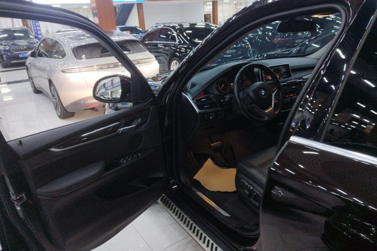 宝马X5(进口) 2018款 xDrive35i 典雅型中控内饰7003