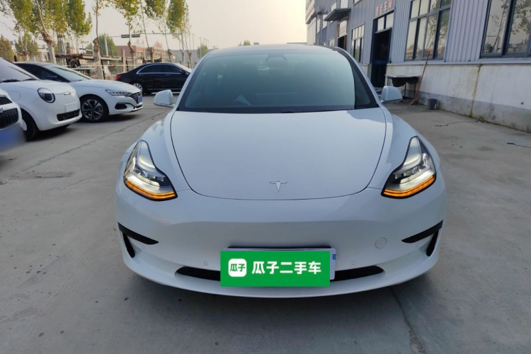 特斯拉 Model 3 2019款 标准续航后驱升级版车身外观2
