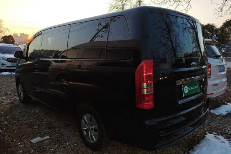 江淮瑞风 瑞风M3 2023款 PLUS 1.8L 9座智联版车身外观4