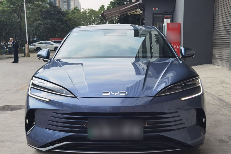 比亚迪 海豹07 DM-i 2025款 智驾版 DM-i 1.5L 125km 尊贵型车身外观6003