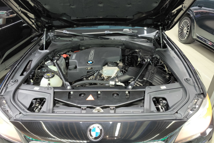 宝马5系 2014款 525Li 豪华设计套装局部细节24