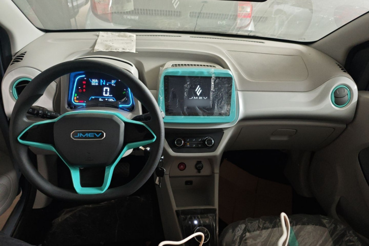 江铃集团新能源 易至EV2 2026款 PLUS+ 舒适型中控内饰12