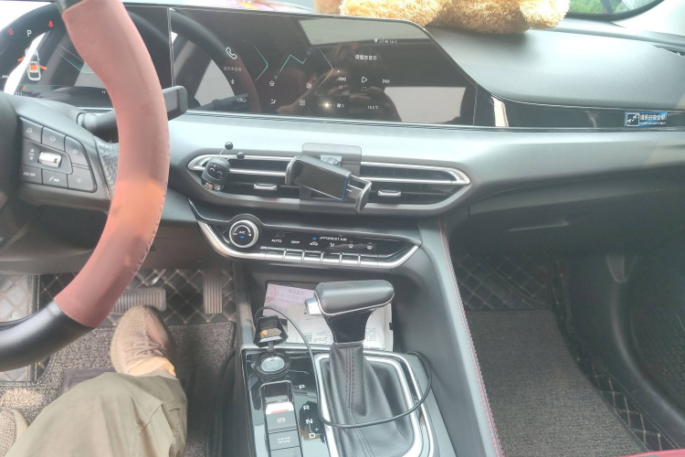 长安 逸动 2021款 PLUS 蓝鲸NE 1.4T GDI DCT旗舰型局部细节16