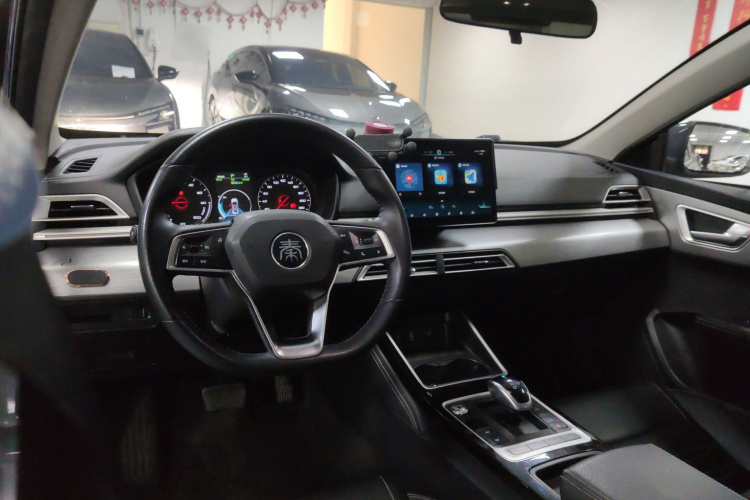 比亚迪 秦新能源 2019款 高续航版 尊贵型中控内饰12