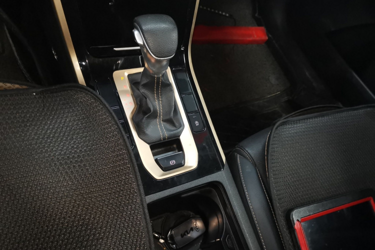 起亚K3 2019款 1.5L CVT智享互联版局部细节18