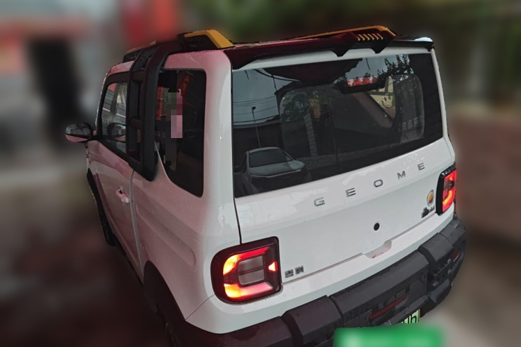 吉利银河 2025款 210km 熊猫骑士车身外观6003