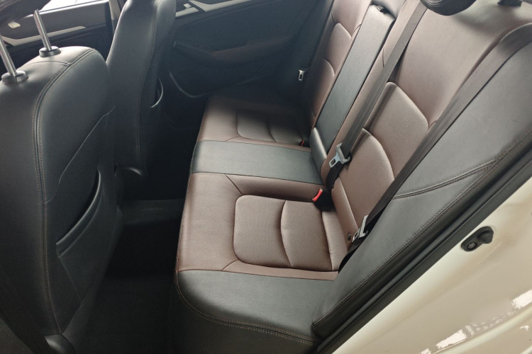 吉利汽车 远景 2017款 1.5L 自动幸福版中控内饰21