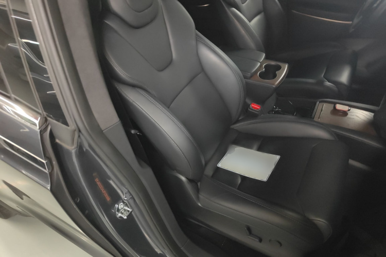 特斯拉 2016款 Model X 75D局部细节41