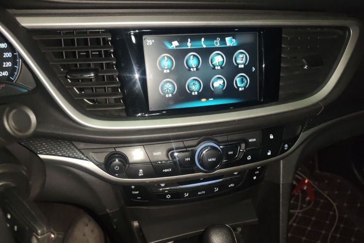 别克 英朗 2019款 18T 自动互联精英型 国VI局部细节16