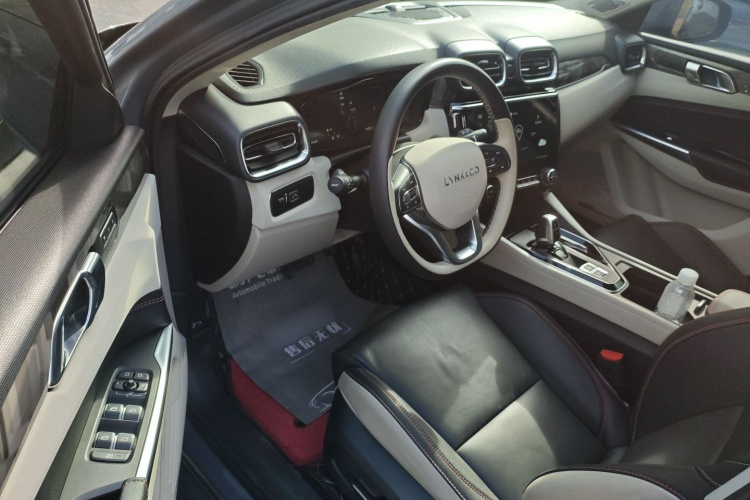 领克02 2021款 1.5TD DCT两驱耀 冠军版中控内饰7003