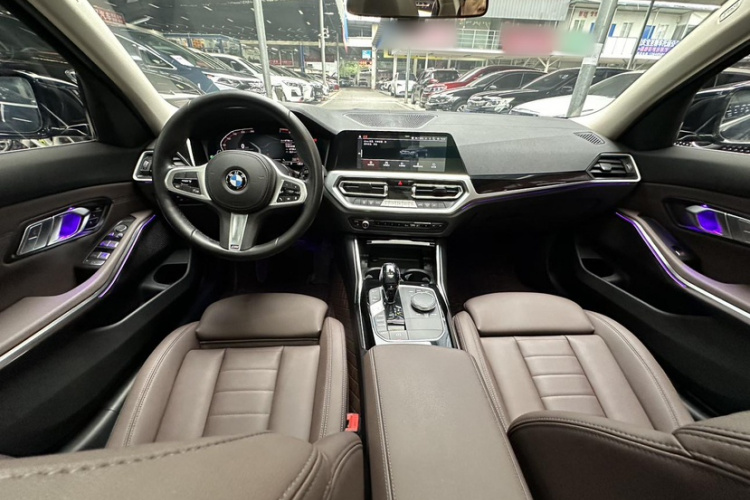 宝马3系 2020款 320Li M运动套装中控内饰7015