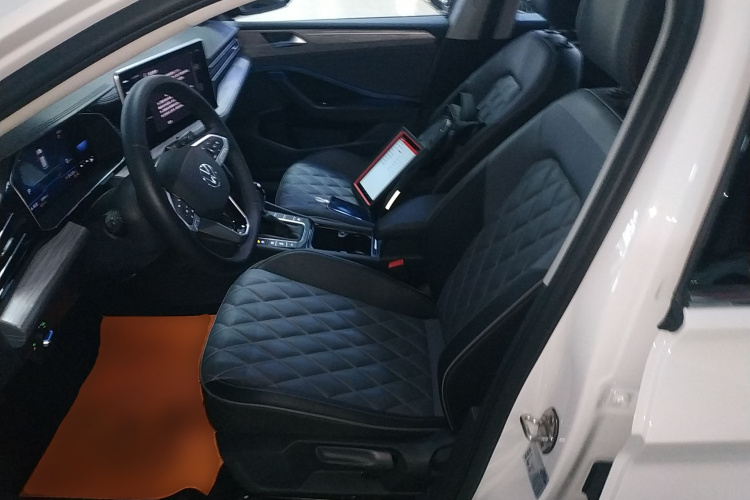 大众 速腾 2023款 300TSI DSG超越版中控内饰19