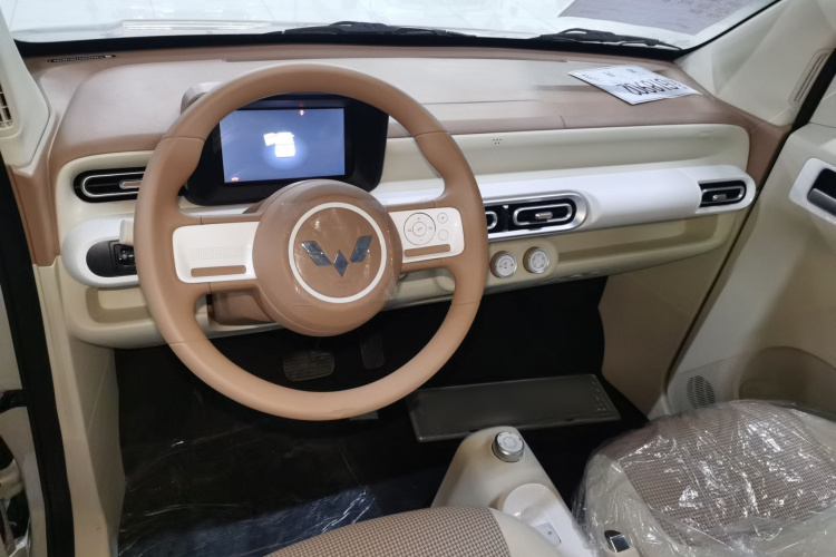 五菱汽车 宏光MINIEV 2024款 第三代 215km 青春版中控内饰12