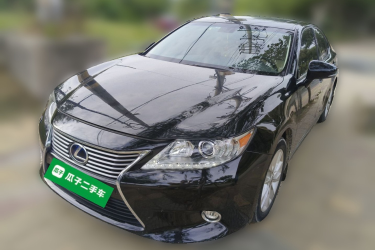 雷克萨斯ES 2013款 300h 精英版车身外观1