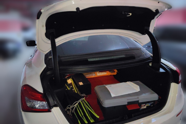 玛莎拉蒂 Ghibli 2014款 3.0T S中控内饰23