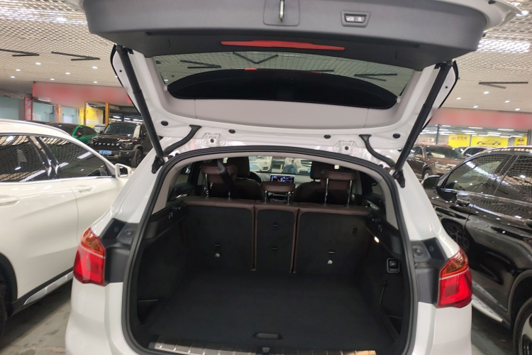 宝马X1 2016款 sDrive20Li 豪华型机舱底盘23