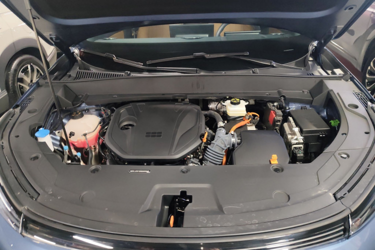 吉利银河 银河星舰7 EM-i 2025款 120km 领航版机舱底盘24