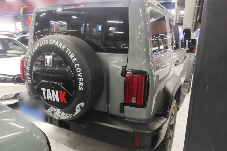 坦克300 2024款 2.0T 征服者车身外观7