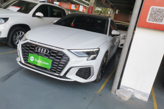 奥迪A3 2024款 A3L Limousine 35 TFSI 时尚运动型