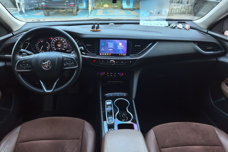 别克 君威 2020款 552T 豪华型中控内饰7007