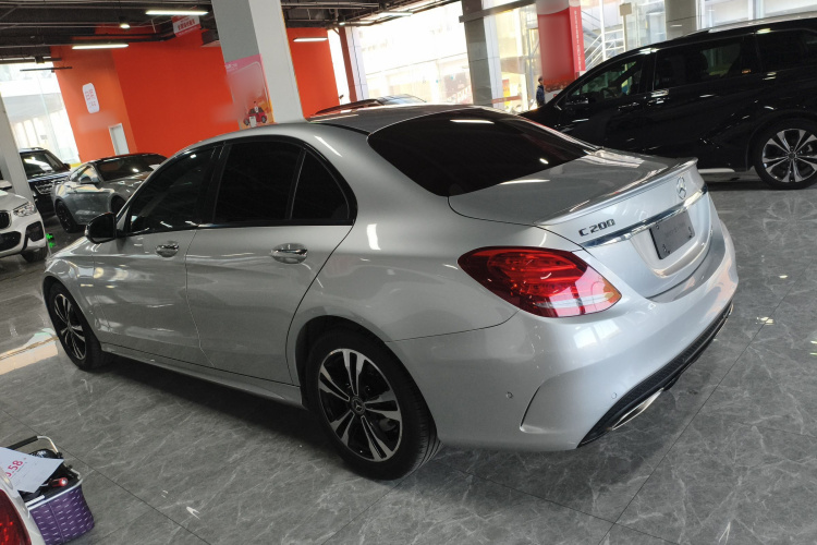 奔驰C级 2018款 C 200 运动版车身外观6003