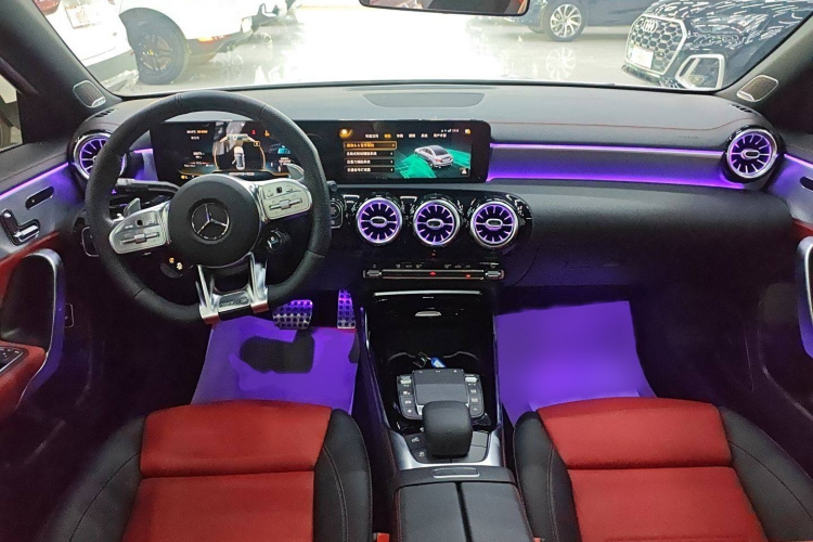 奔驰A级AMG 2020款 AMG A 35 L 4MATIC中控内饰7002