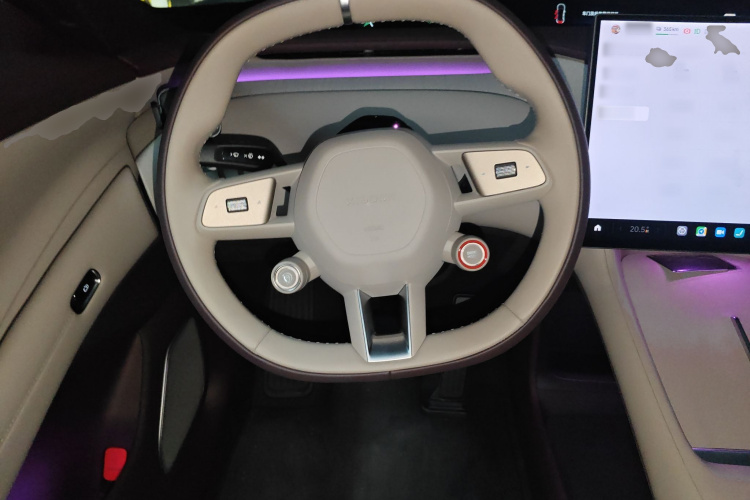 小米汽车 小米YU7 2025款 超长续航后驱版中控内饰13