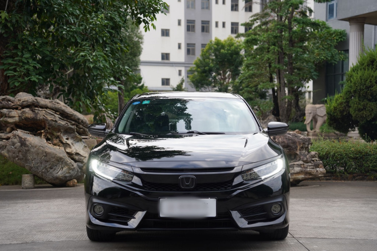 本田 思域 2016款 220TURBO CVT尊贵版车身外观6002