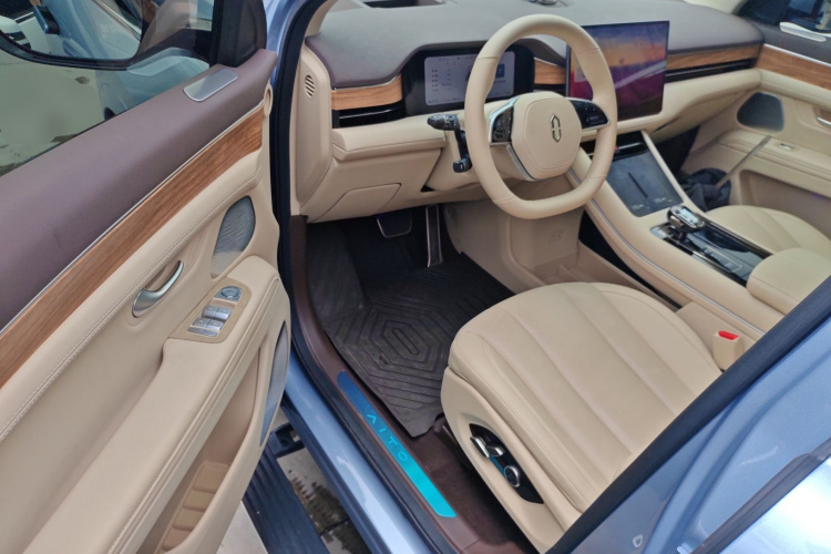 鸿蒙智行 问界M7 2024款 1.5T 后驱Plus版 5座中控内饰20