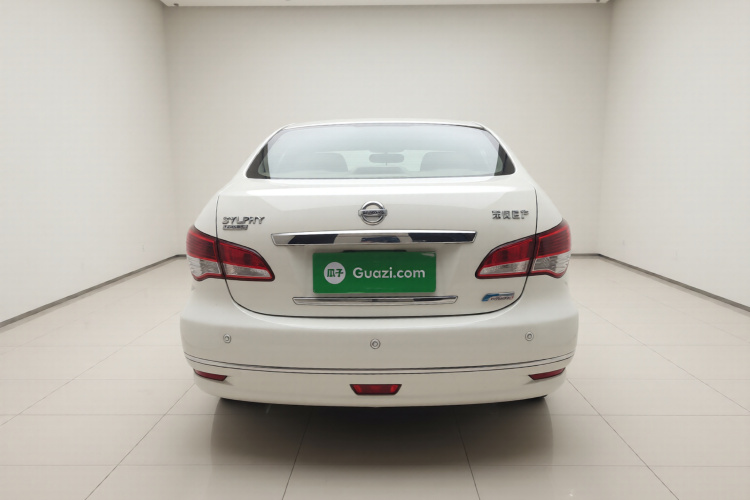 日产 轩逸 2018款 经典 1.6XE+ CVT豪华版车身外观6