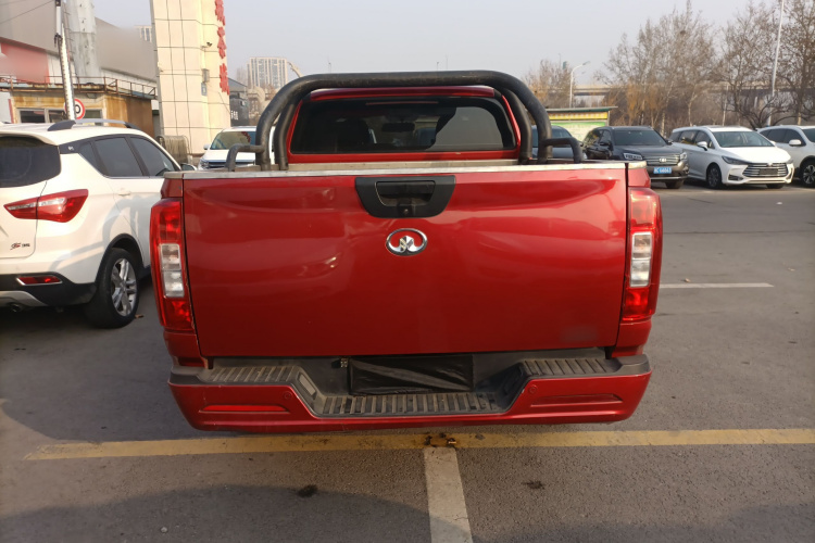 长城 炮 2019款 2.0T商用版手动柴油两驱精英型长箱GW4D20M车身外观6004