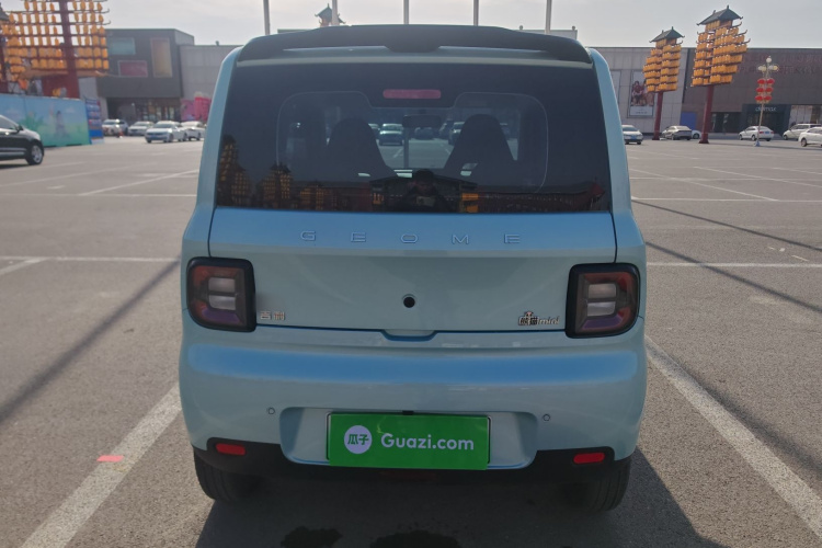 吉利银河 熊猫 2025款 210km 元气熊车身外观6