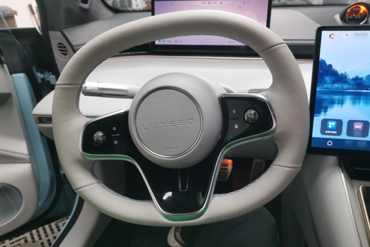 鸿蒙智行 智界S7 2025款 785km Ultra中控内饰13