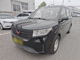 五菱汽车 五菱宏光PLUS 2019款 1.5T 手动标准型 5座