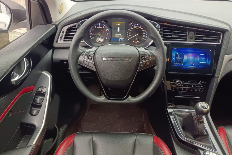 启辰D60 2018款 1.6L 手动智联精英版中控内饰13