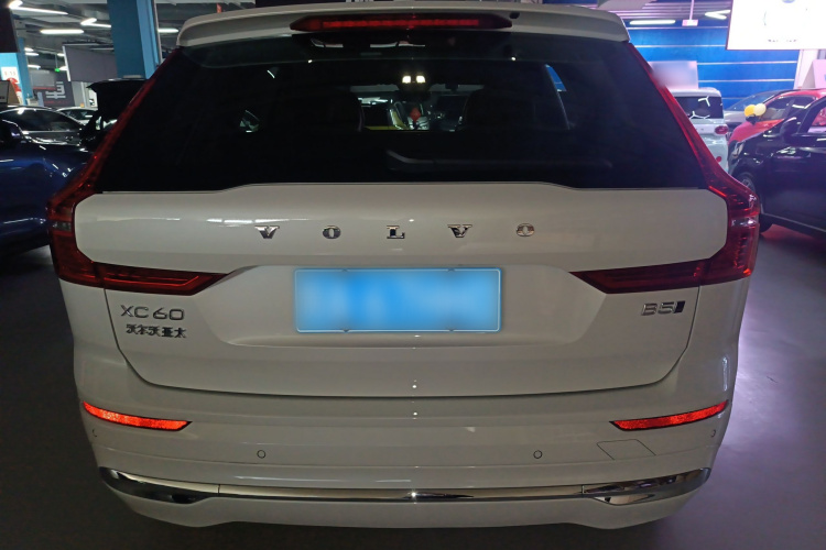沃尔沃XC60 2025款 B5 四驱智远豪华版车身外观6004