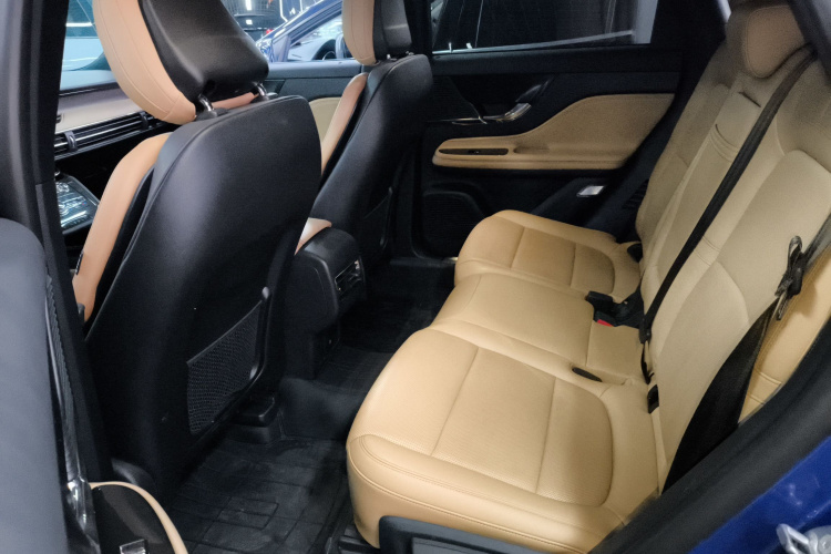 林肯 冒险家 2020款 2.0T 两驱尊雅版中控内饰21