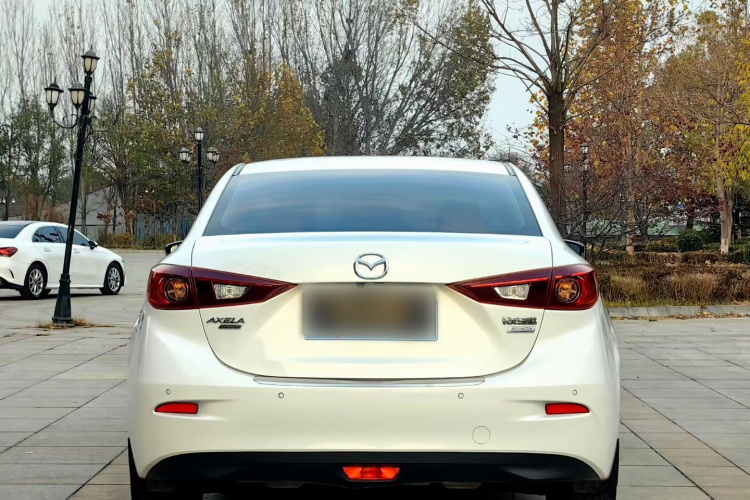 马自达3 昂克赛拉 2016款 三厢 1.5L 自动豪华型车身外观6005