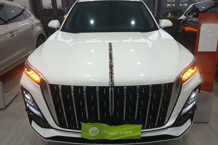 红旗HS5 2023款 2.0T 旗享Pro版车身外观2