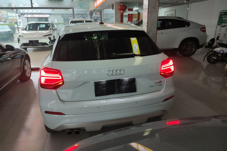 奥迪Q2L 2018款 35 TFSI 时尚致雅型 国V车身外观6