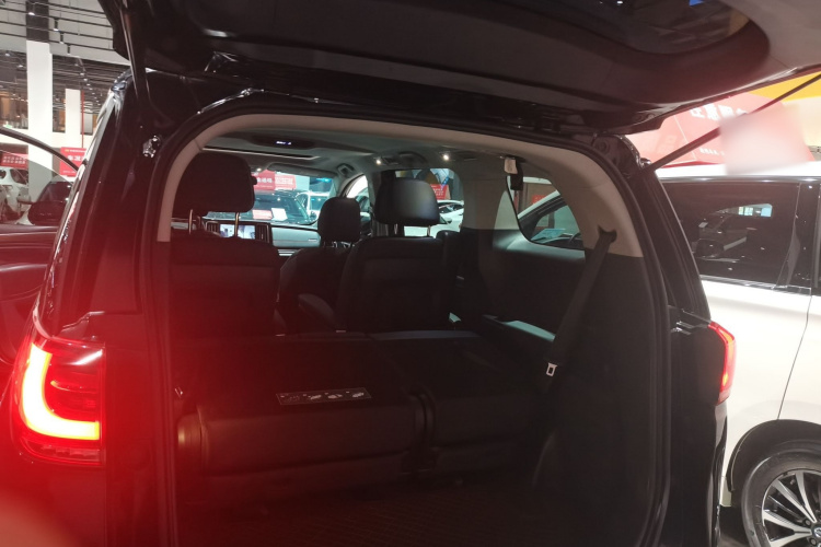 广汽传祺 传祺M8 2023款 领秀系列 390T 豪华版局部细节23