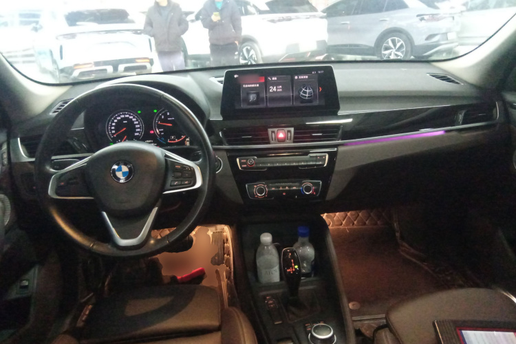 宝马X1 2021款 改款 sDrive20Li 时尚型中控内饰12