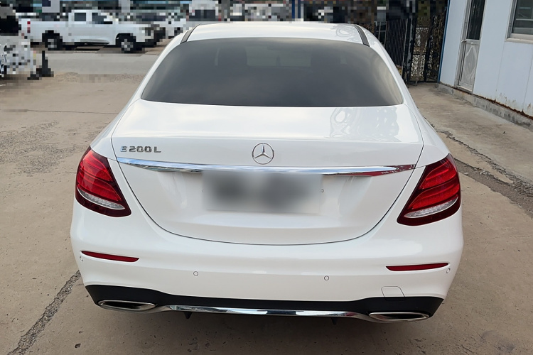 奔驰E级 2016款 E 200 L 运动型车身外观6004