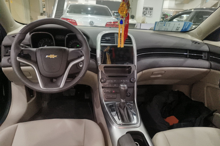 雪佛兰 迈锐宝 2014款 2.0L 自动舒适版中控内饰12