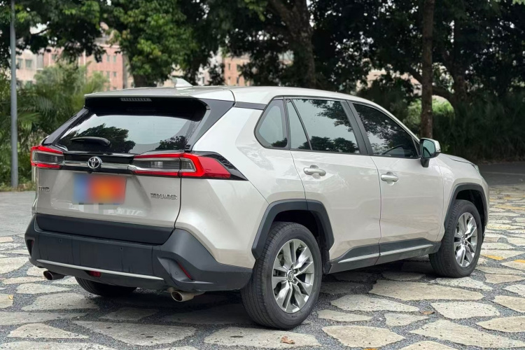 丰田 威兰达 2021款 2.0L CVT两驱豪华版车身外观6011