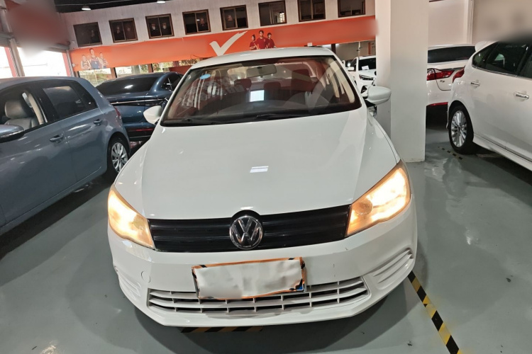 大众 捷达 2013款 1.6L 自动时尚型车身外观2